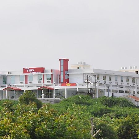 Hotel Shiv International Bhachau Luaran gambar
