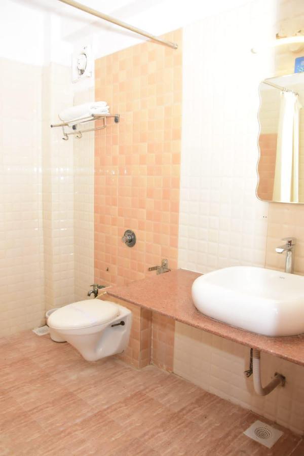 Hotel Shiv International Bhachau Luaran gambar