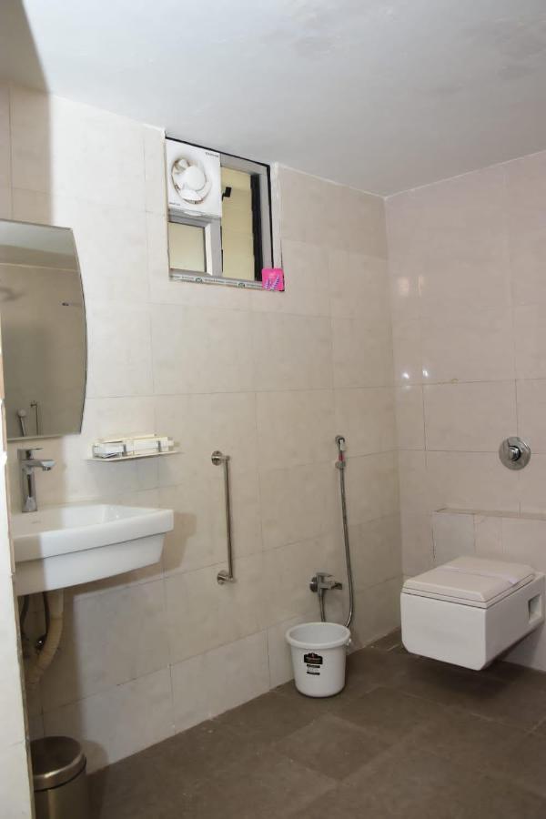 Hotel Shiv International Bhachau Luaran gambar