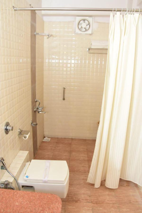 Hotel Shiv International Bhachau Luaran gambar