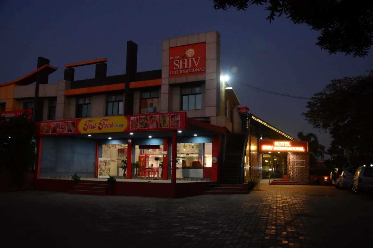 Hotel Shiv International Bhachau Luaran gambar