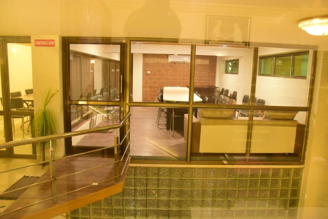 Hotel Shiv International Bhachau Luaran gambar
