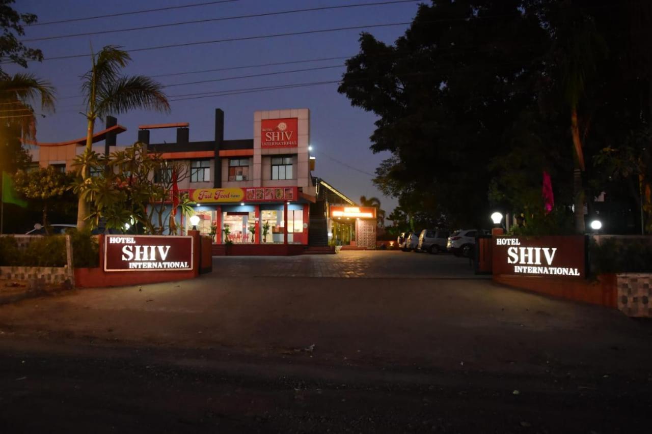 Hotel Shiv International Bhachau Luaran gambar